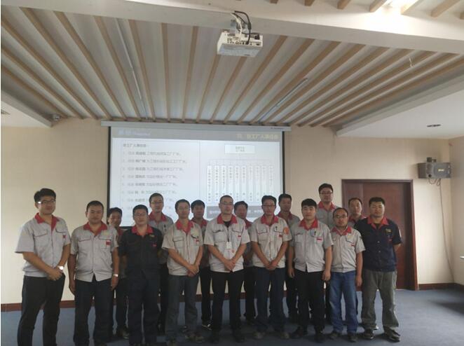 銳意改革 激發(fā)活力 回歸產(chǎn)品 強(qiáng)本固基 為迎接華翔集團(tuán)新一輪騰飛,打造世界華翔而不懈奮斗!---記華翔集團(tuán)制造平臺成立大會